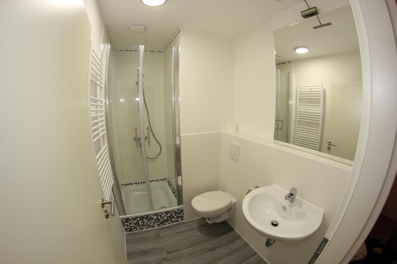 ดี บอทชาฟท์ Hotel เบอร์ลิน ภายนอก รูปภาพ