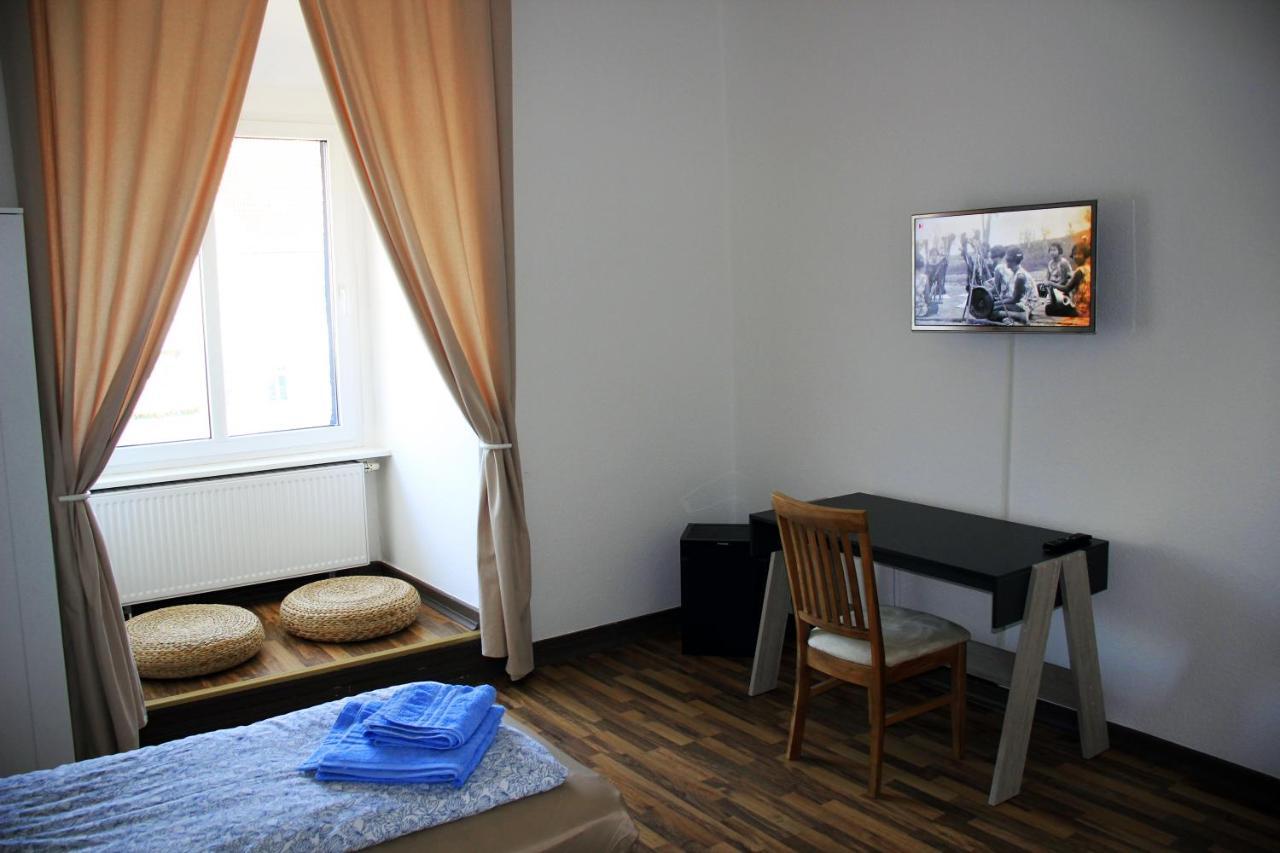 ดี บอทชาฟท์ Hotel เบอร์ลิน ภายนอก รูปภาพ